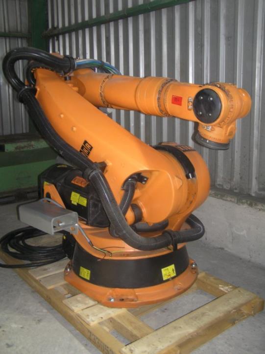 Used KUKA KR 210 - 2 -2000 industrial robot for Sale (Auction Premium) | NetBid Industrial Auctions
